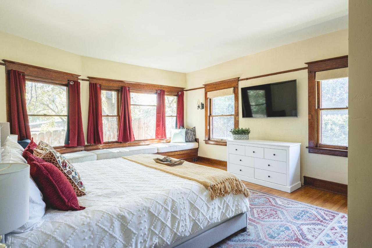 サンディエゴ 1907 Stone House - King Bed, Office, Crib, Toysヴィラ エクステリア 写真